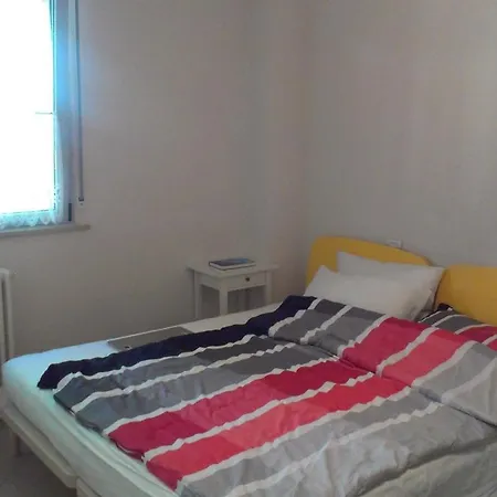 Marina Centro Indipendente 72 Mq Con Posto Auto E Ampio Cortile Recintato, Ideale Per I Vostri Cani 아파트 리미니