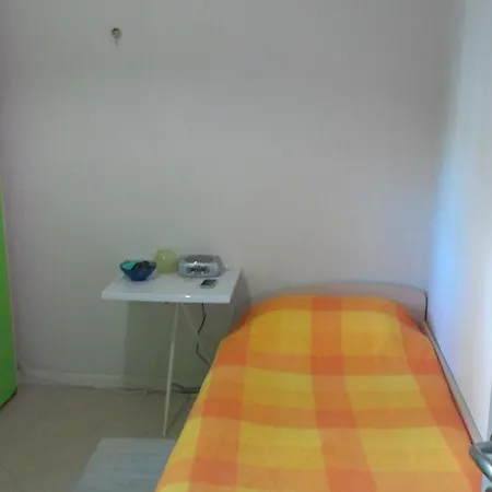 Apartamento Marina Centro Indipendente 72 Mq Con Posto Auto E Ampio Cortile Recintato, Ideale Per I Vostri Cani